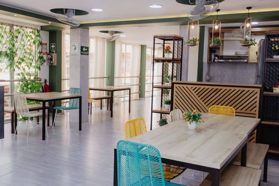 Comedor del Hotel Plataneras Caney en Turbo
