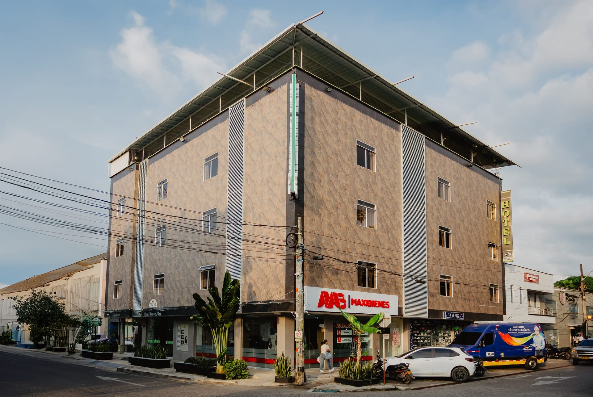 Exterior — Plaza
